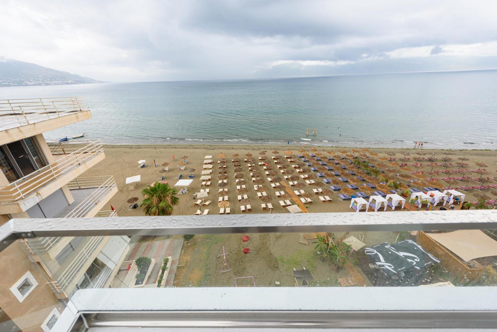 Sea & Sand Vlorë Extérieur photo